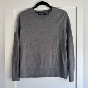 Banana Republic x Baruffa 100% Italian Merino Wool Grey Sweater Sz M Long Sleeve